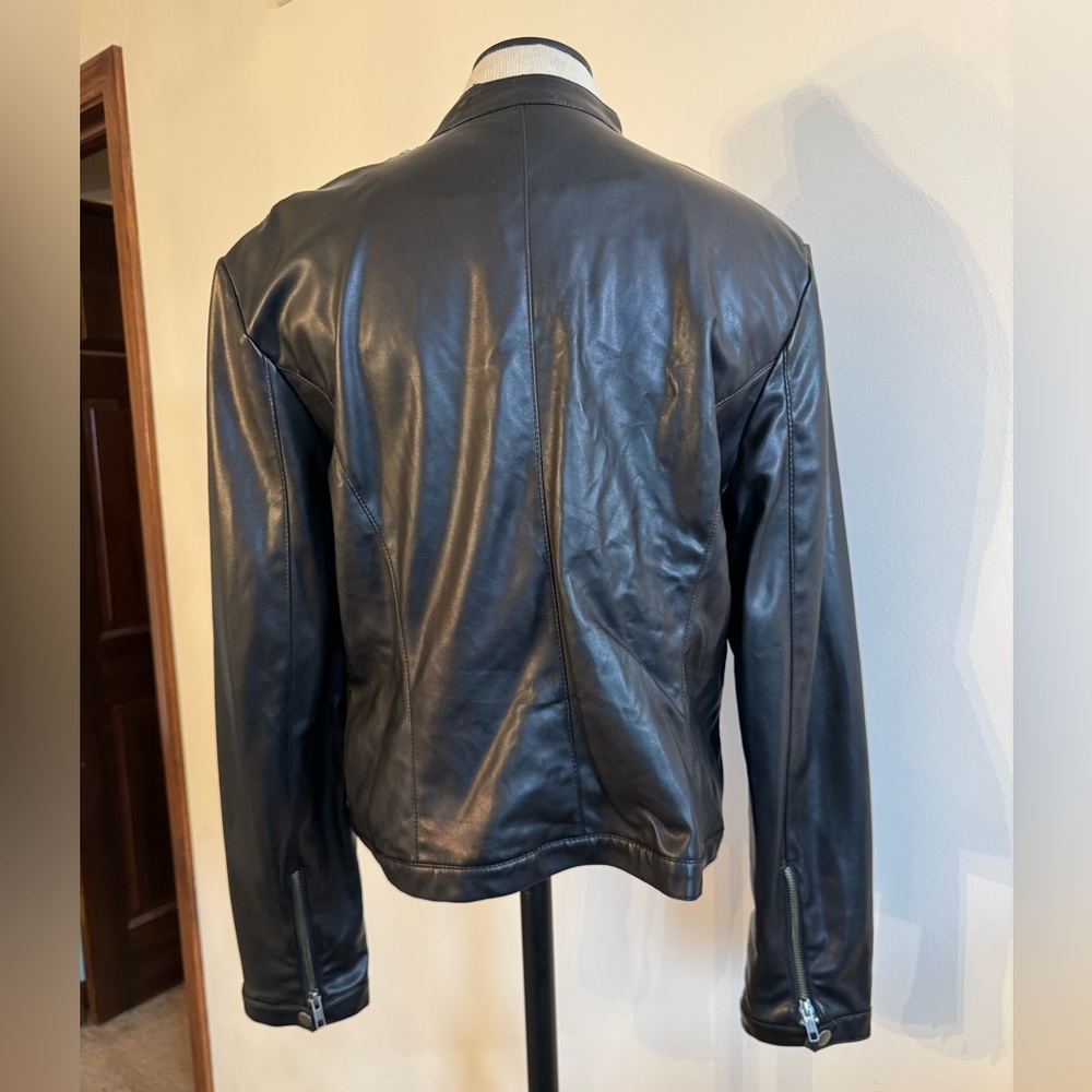 NEW YORK & COMPANY Black Faux Leather Moto Biker Jacket Coat Ruffle Large NWOT - Picture 3 of 4
